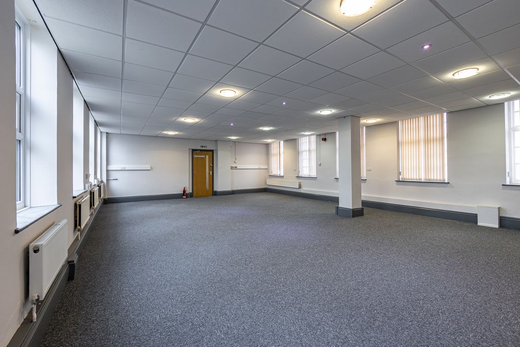 Property photo 3 of 4