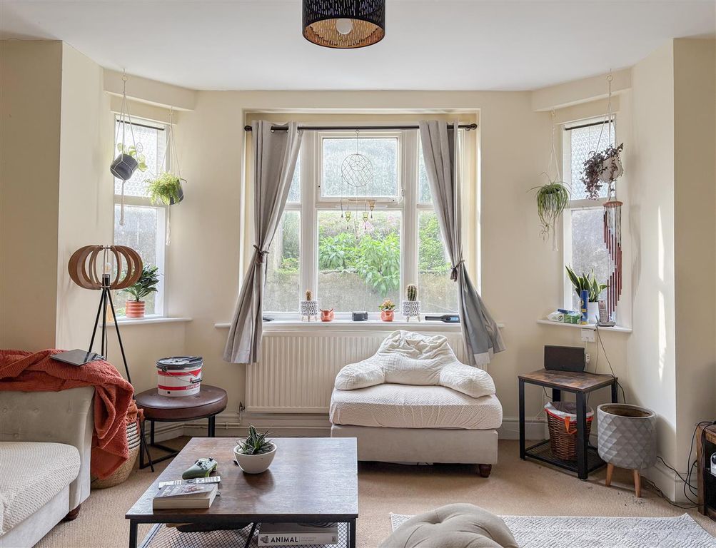 Property photo 2 of 14 Living Room