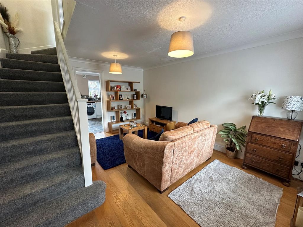 Property photo 3 of 10 1.Jpg