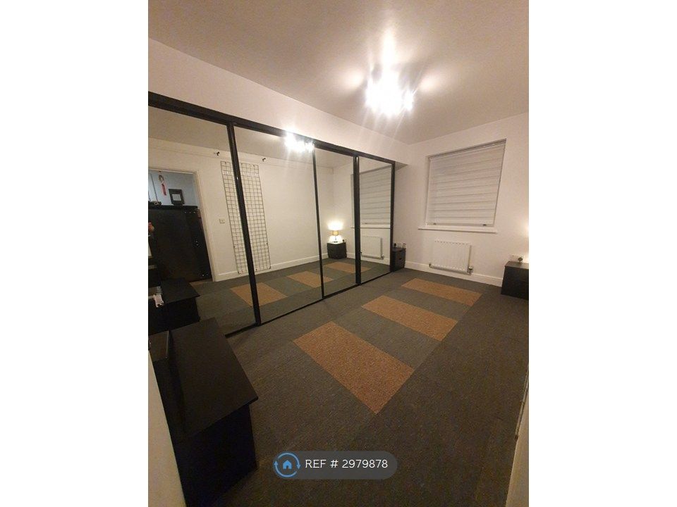 Property photo 3 of 3