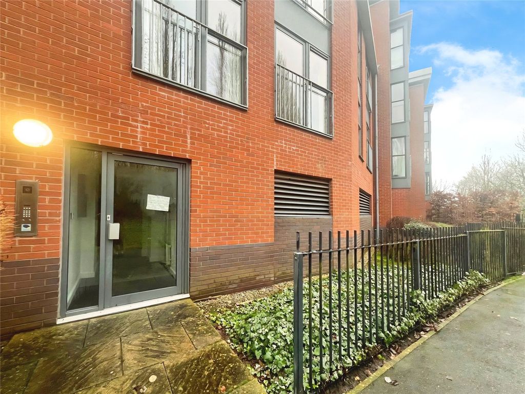 Property photo 2 of 9 Front