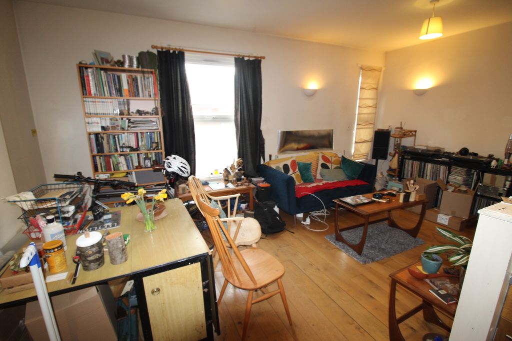 Property photo 1 of 7 Img_5116