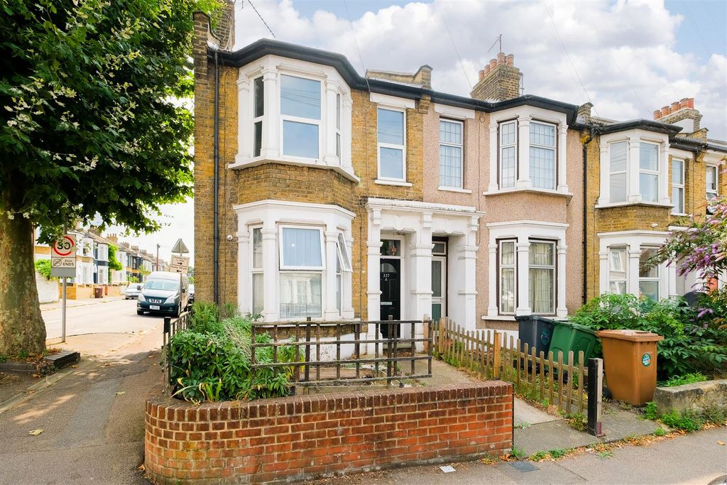 Property photo 1 of 19
