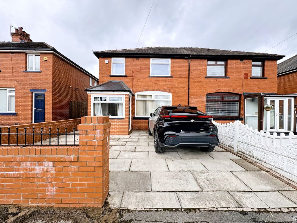 Property photo 1 of 26