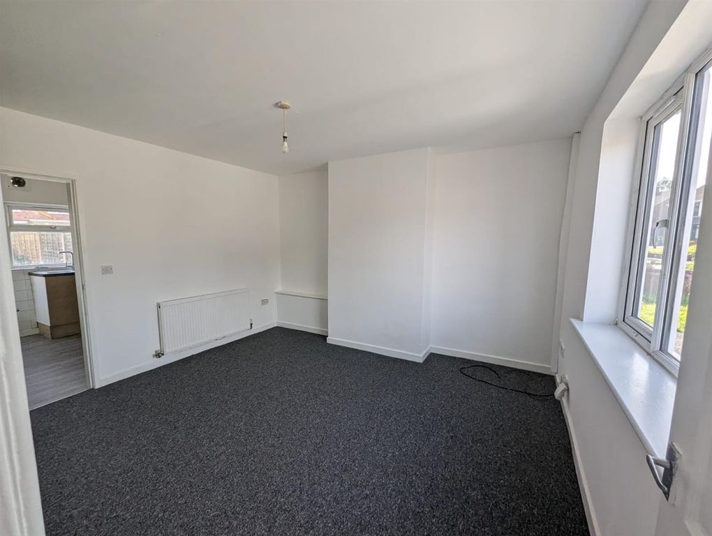 Property photo 3 of 9 Wmnqpgo43U2Egrfd-Dgeja.Jpg