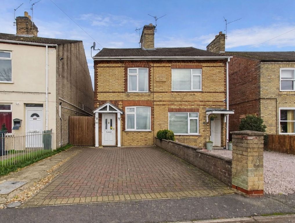 Property photo 2 of 15