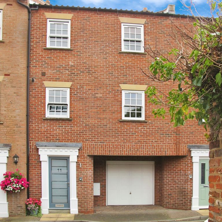 Property photo 1 of 21 Photo #1