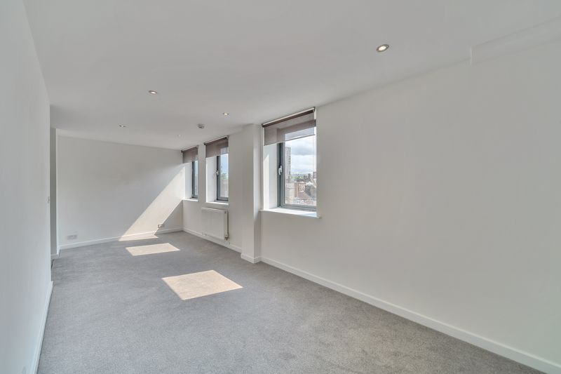 Property photo 2 of 13 Photo 16