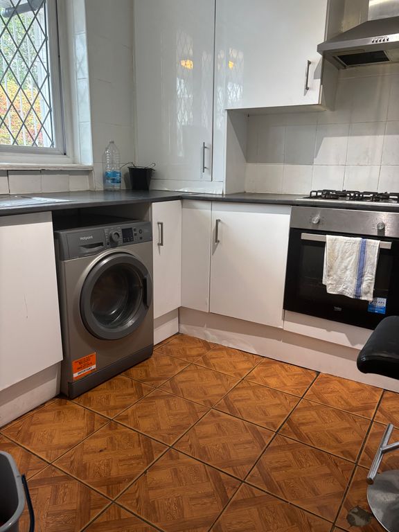 Property photo 2 of 4