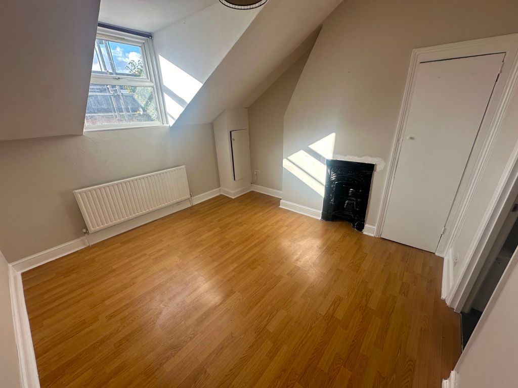 Property photo 3 of 4