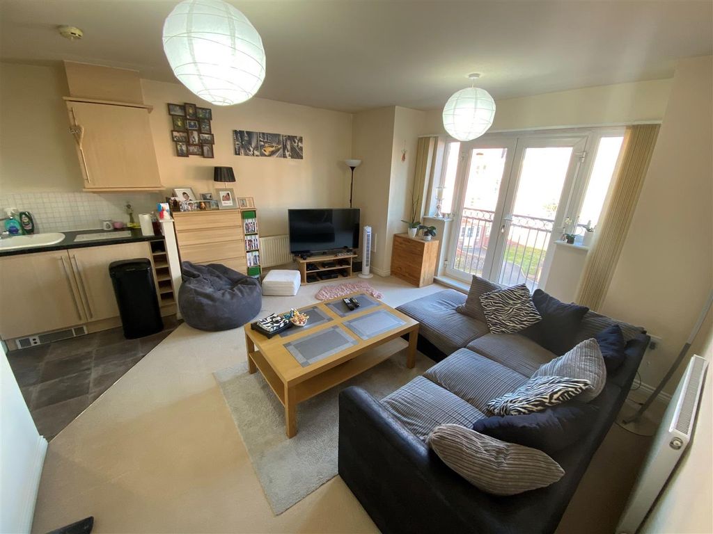Property photo 3 of 7