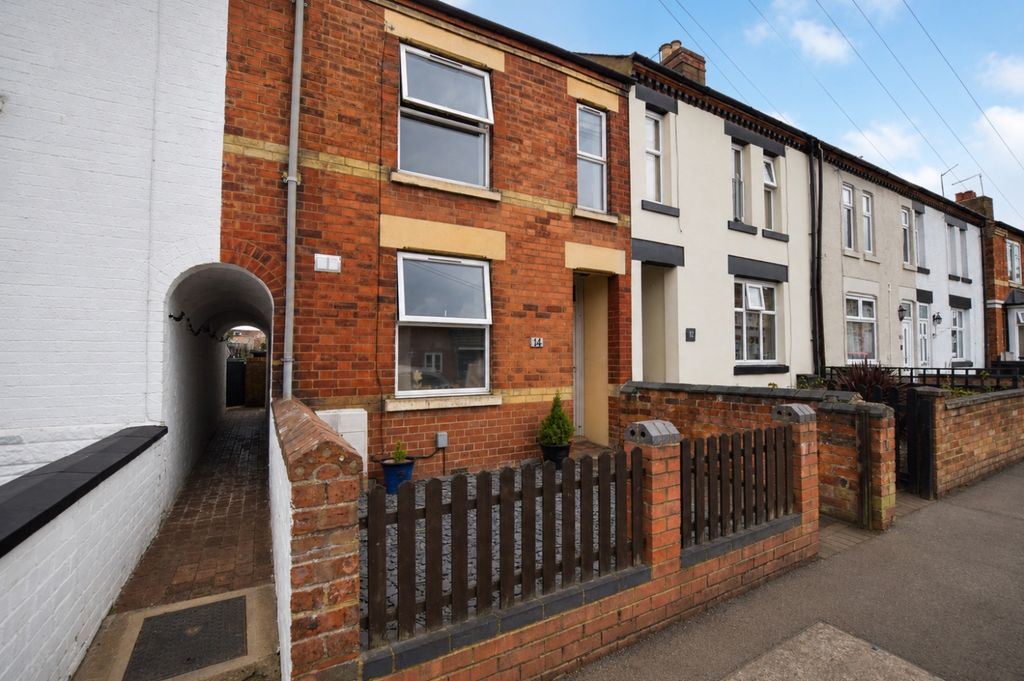 Property photo 3 of 5 Allen Road Finedon Nn9