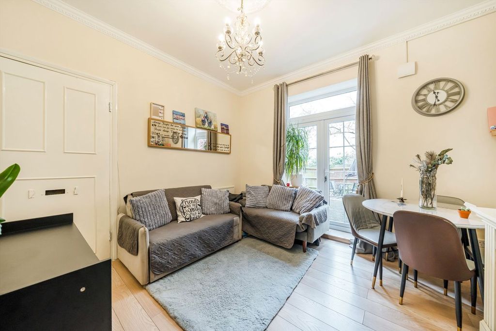 Property photo 2 of 5