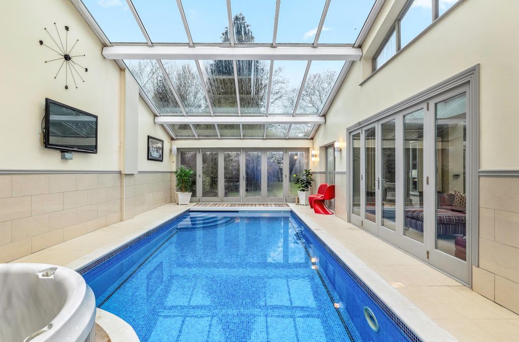 Property photo 2 of 24 Image