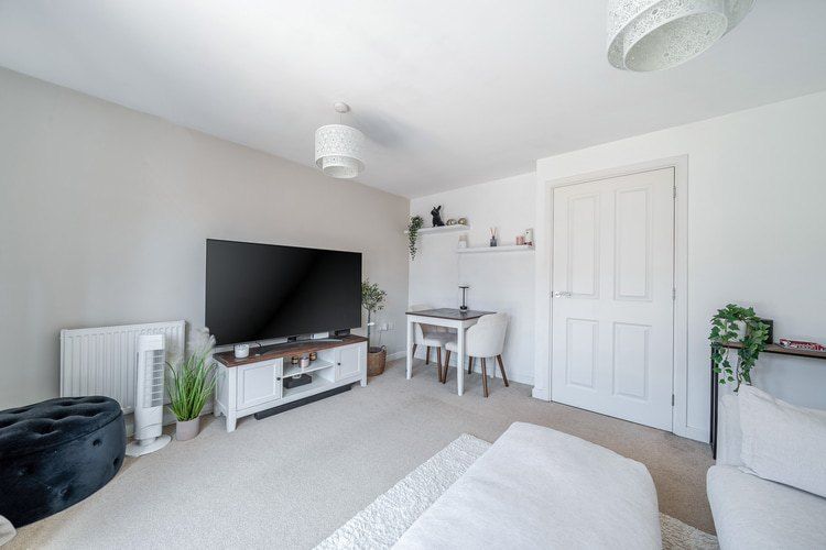 Property photo 2 of 23