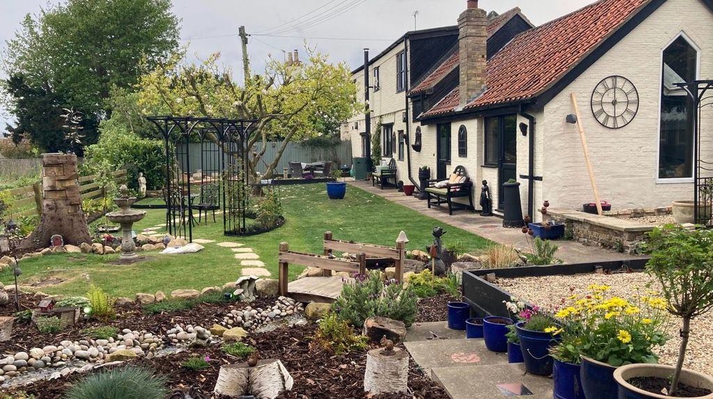 Property photo 1 of 31