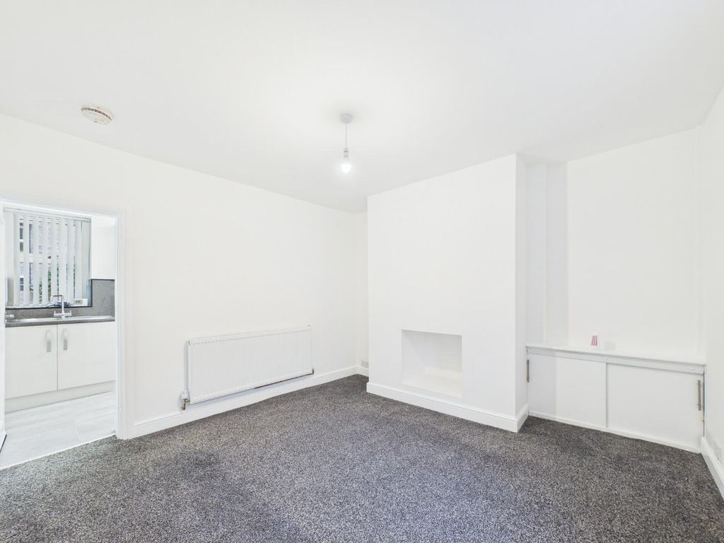 Property photo 2 of 6 Living Room