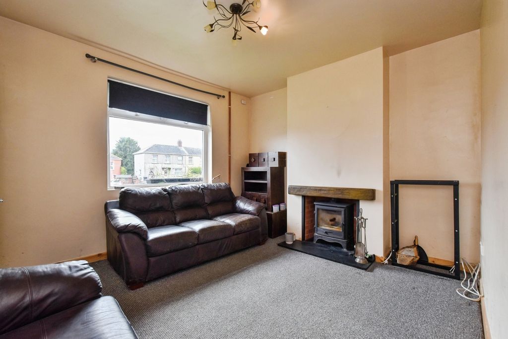 Property photo 3 of 17 Photo