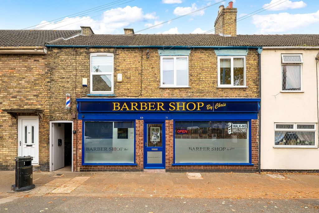 Property photo 1 of 33