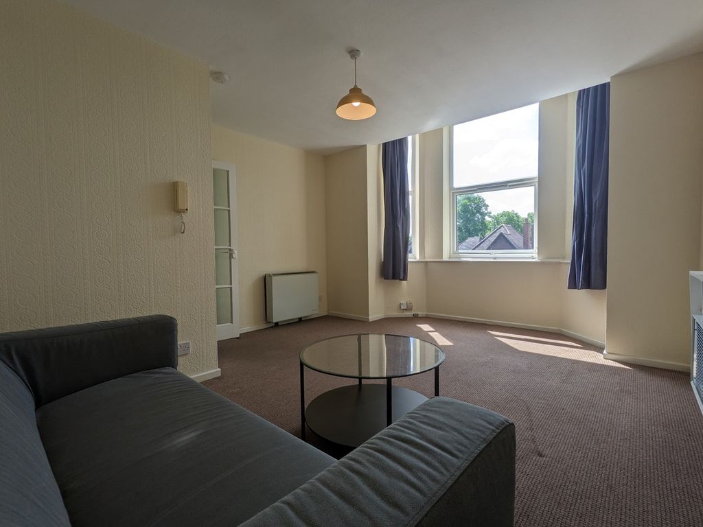 Property photo 3 of 11 Photo 2