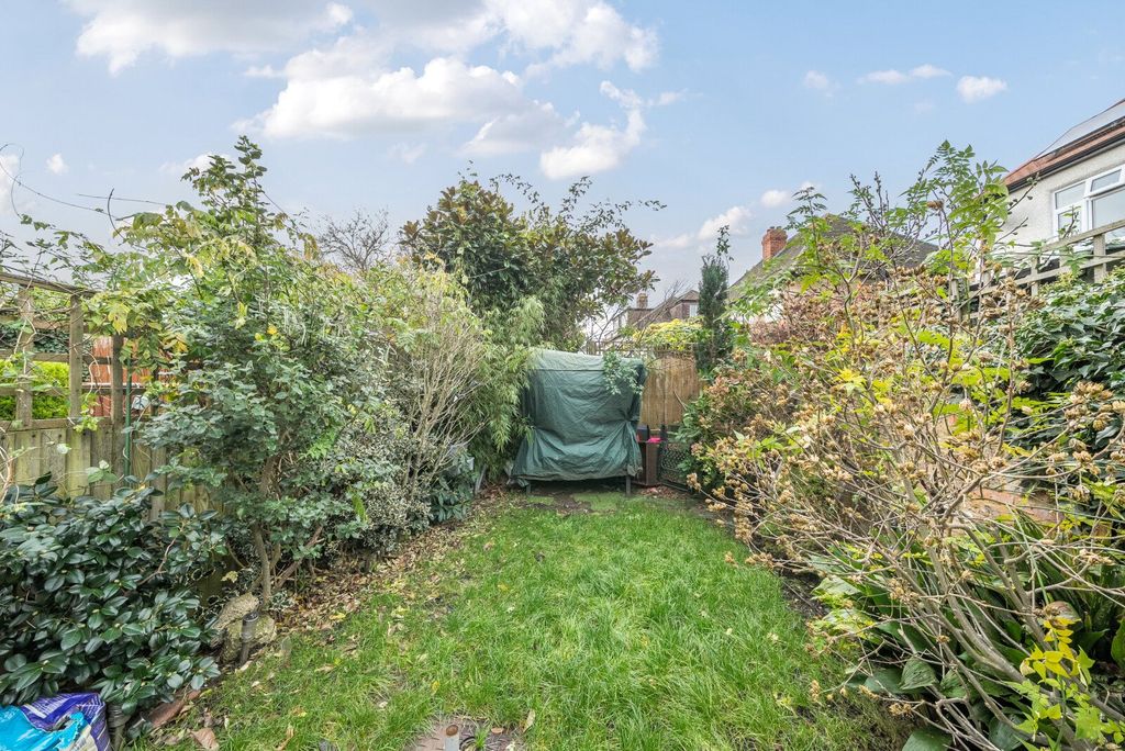 Property photo 3 of 12 Garden