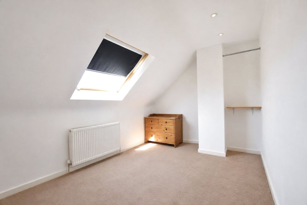 Property photo 2 of 7 Picture No. 10