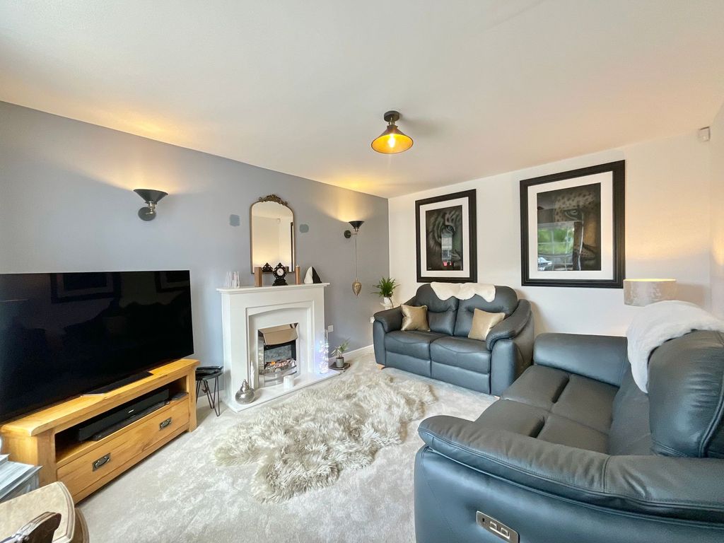 Property photo 3 of 26