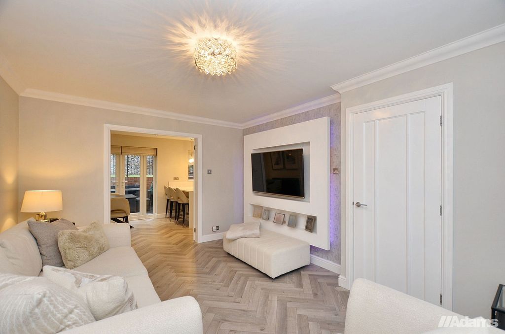 Property photo 3 of 31