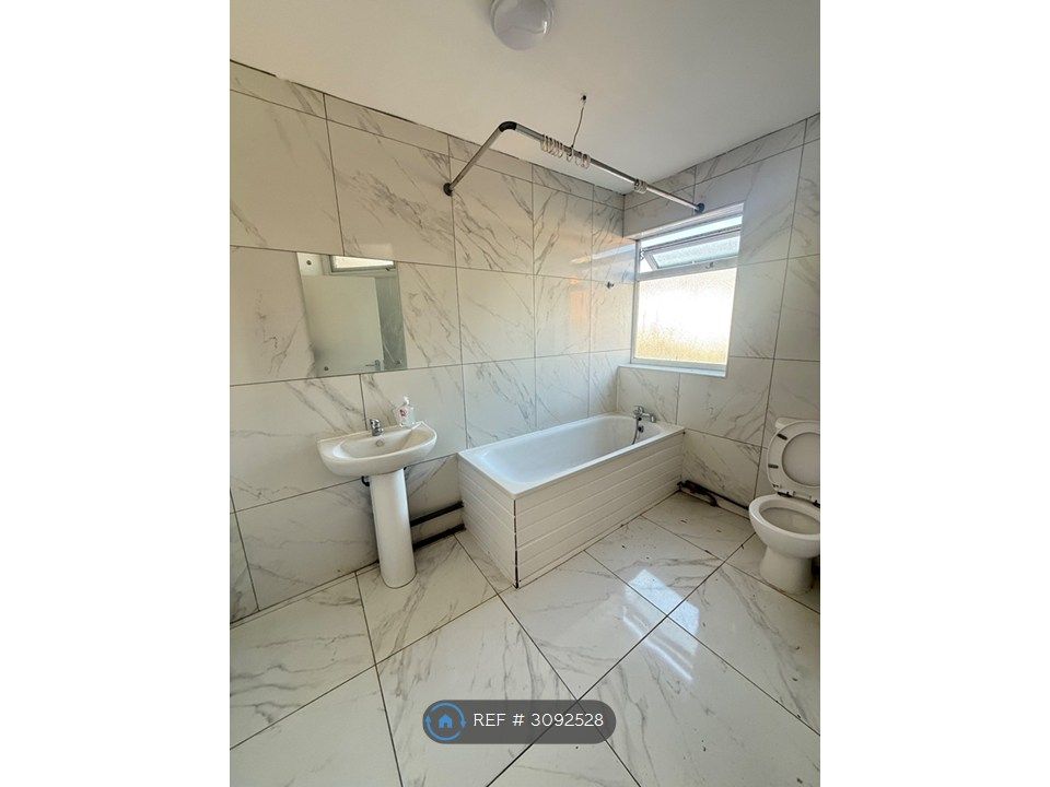 Property photo 3 of 3