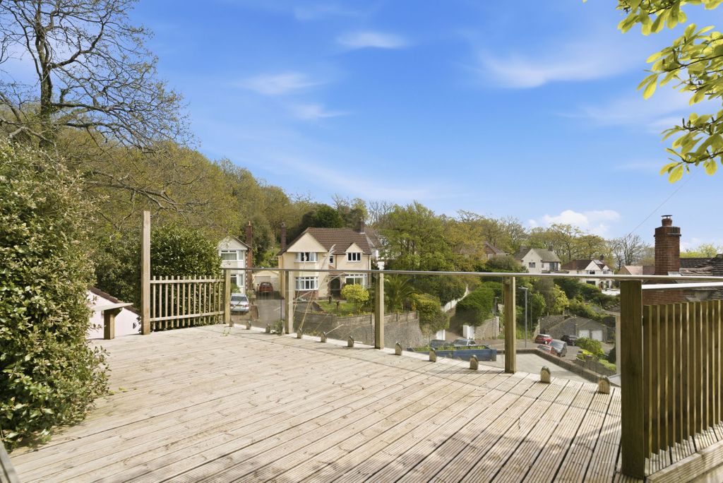 Property photo 2 of 46