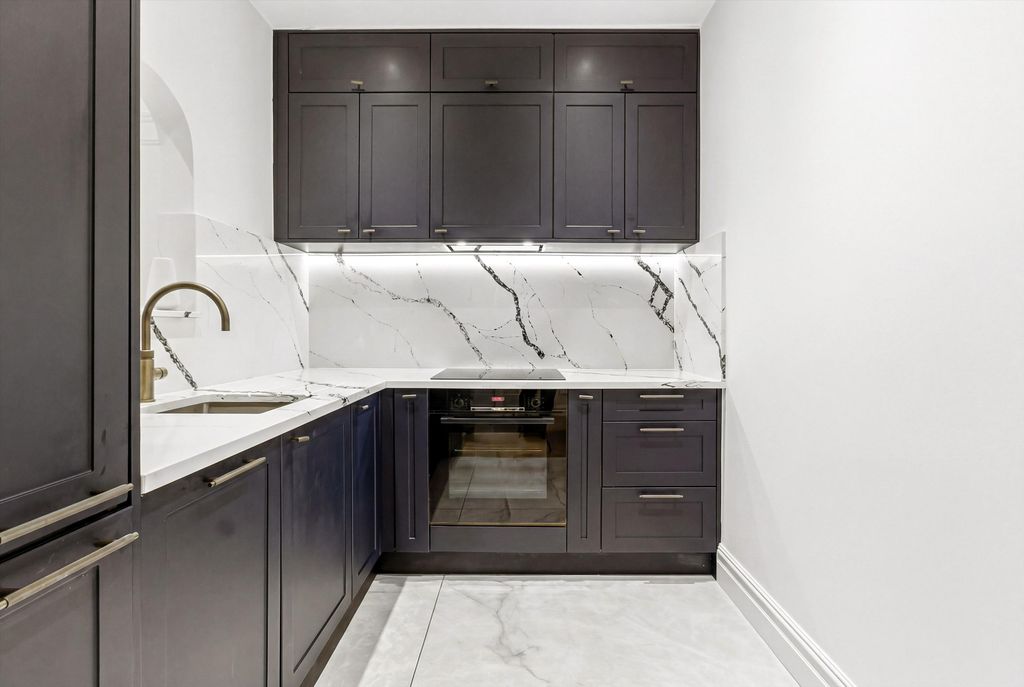 Property photo 3 of 10 Image