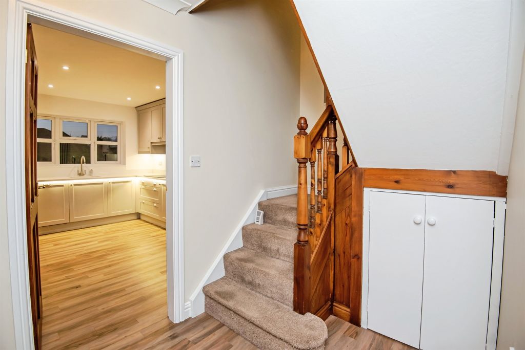 Property photo 2 of 26