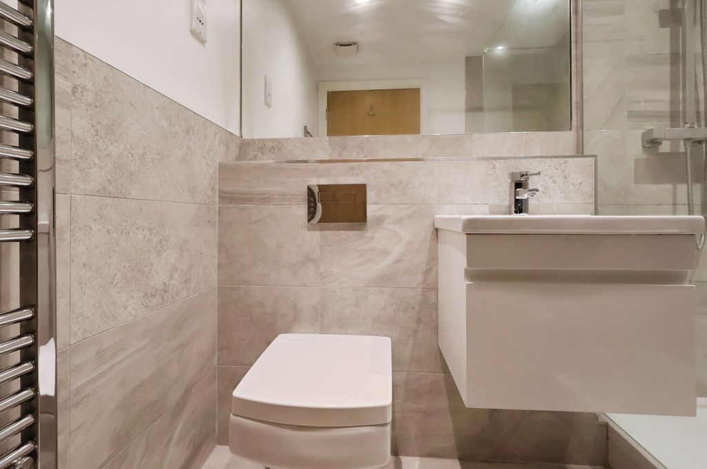 Additional image 31 of 2 bed penthouse for saleCoopers Yard, Hitchin SG5