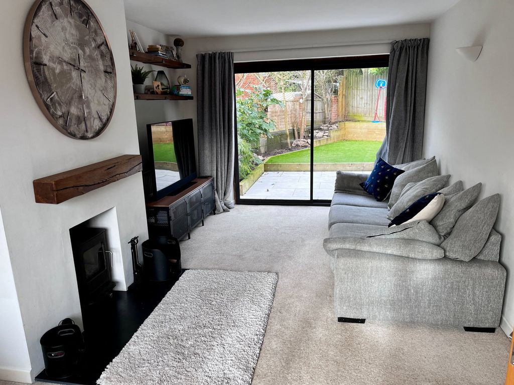 Property photo 2 of 26