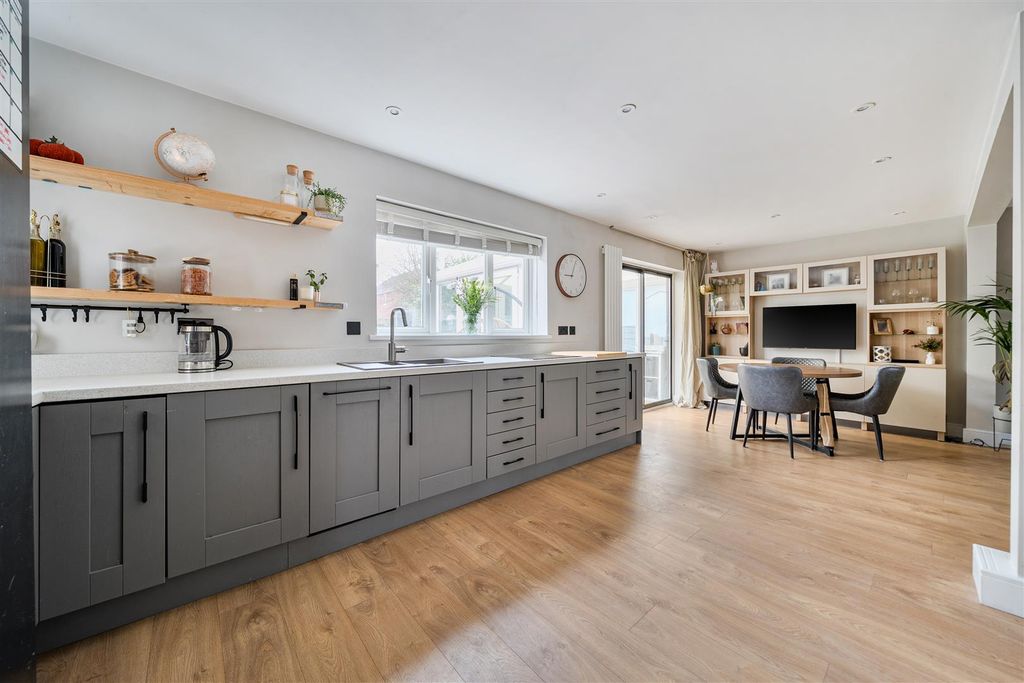 Property photo 3 of 24 1417314-6-69Aab343E9cd6.Jpg