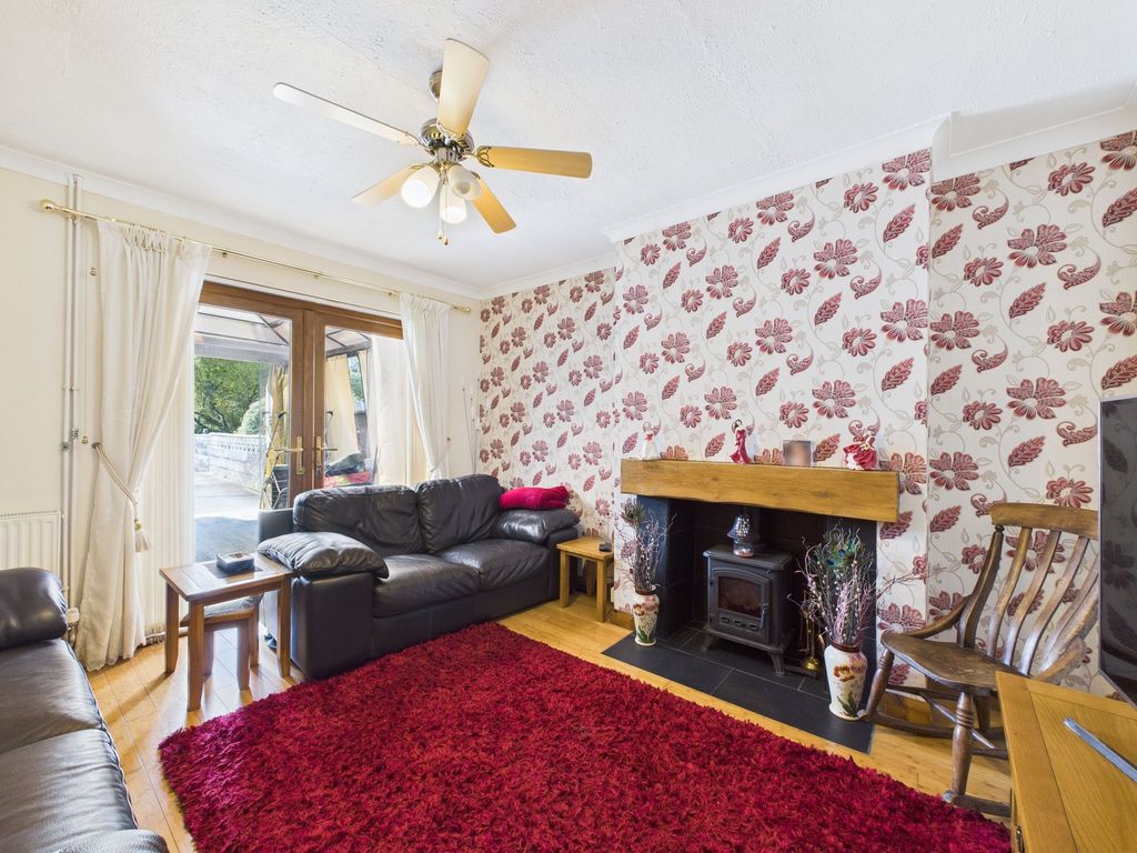 Property photo 3 of 23