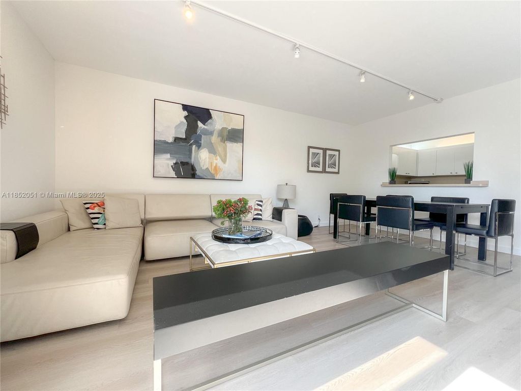 Property photo 2 of 47 <Alttext/>
