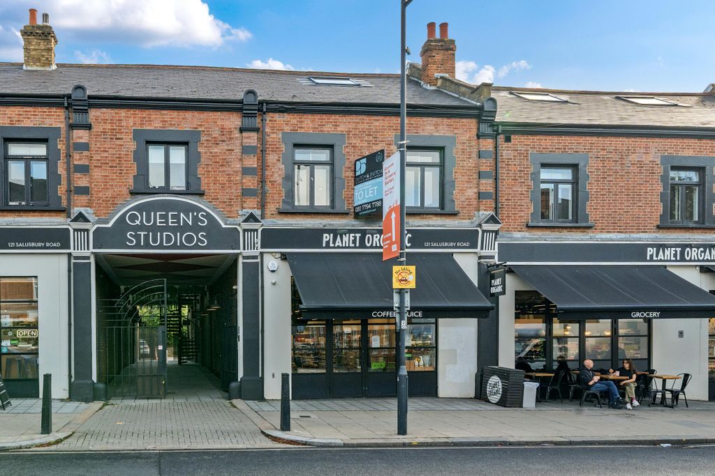 Property photo 2 of 15 91346015968B55Afb8F2Bd9.Jpg