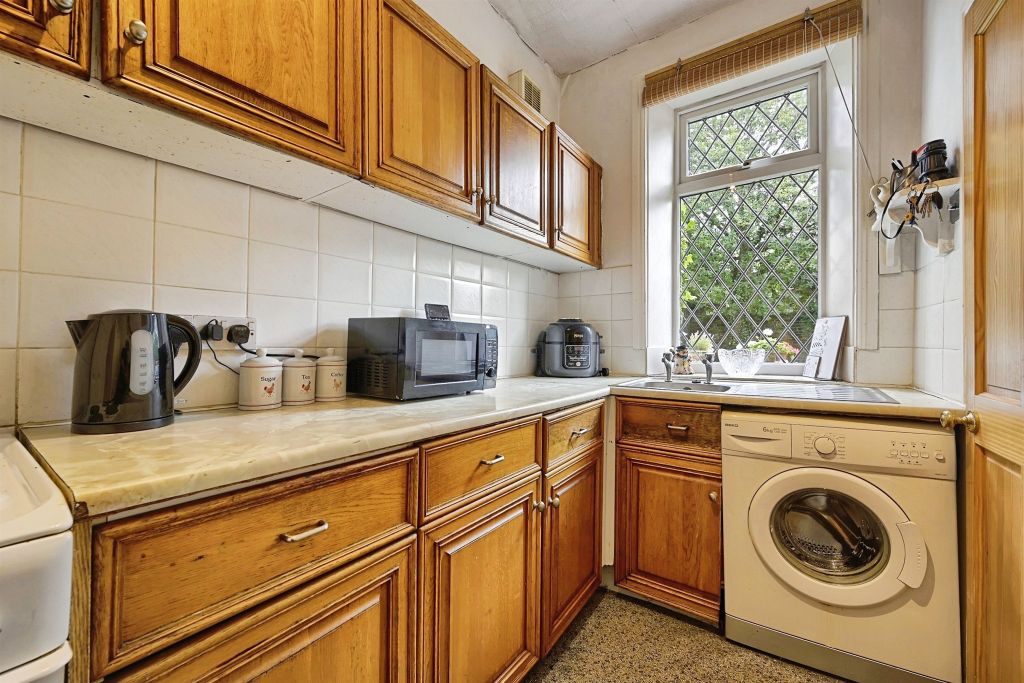 Property photo 2 of 18