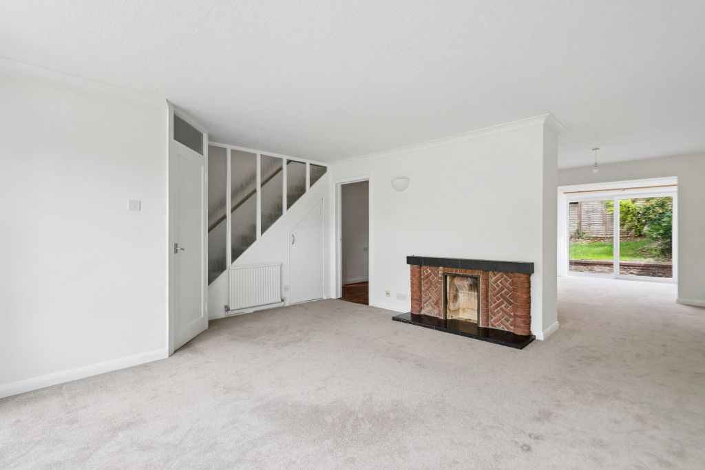 Property photo 3 of 9
