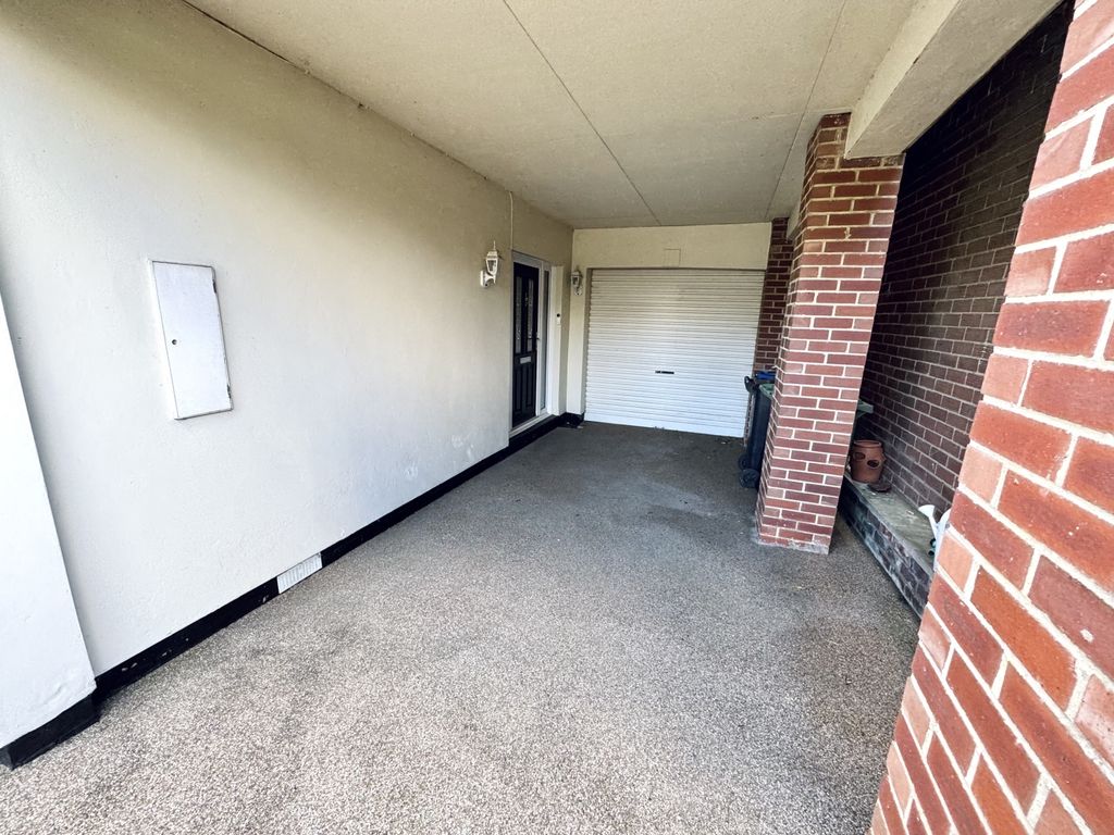Property photo 3 of 21 Img_8817