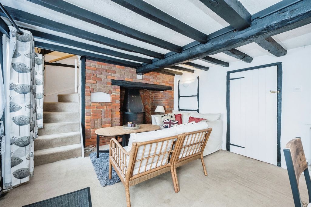 Property photo 2 of 13