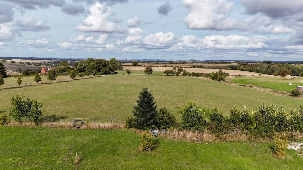 Property photo 3 of 4