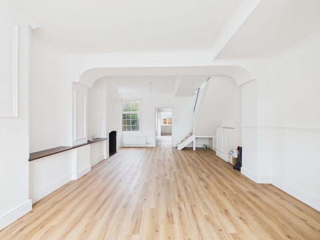 Property photo 3 of 12 1758854