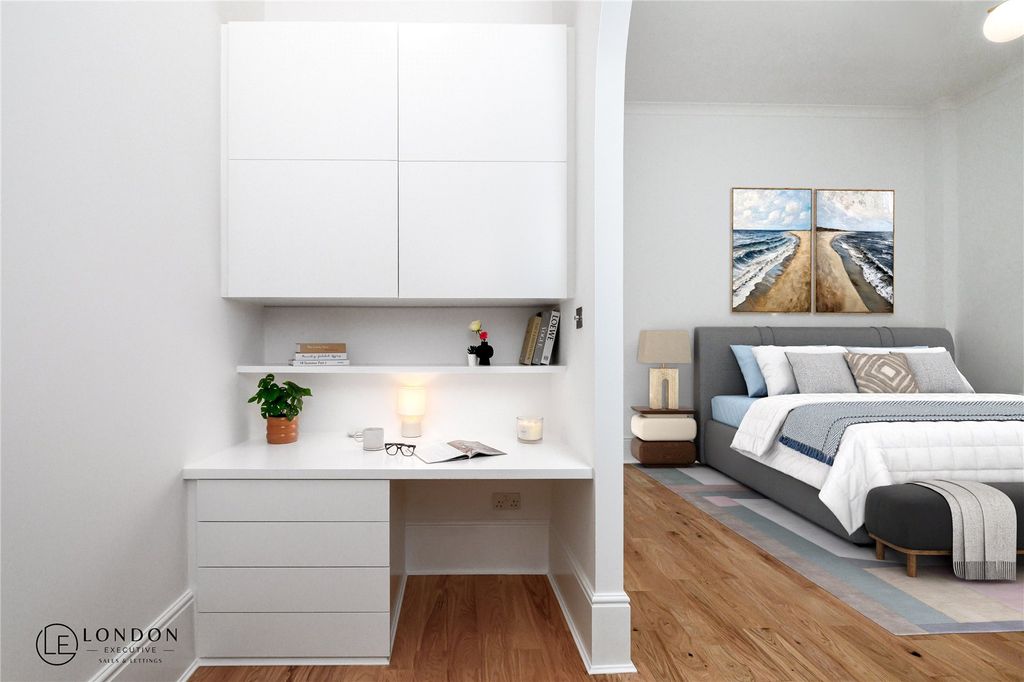 Property photo 2 of 21 Master Bedroom