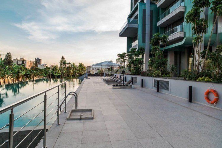 Property photo 1 of 8 Amazing 3-Bedroom Apartment For Sale With Stunning Views, i