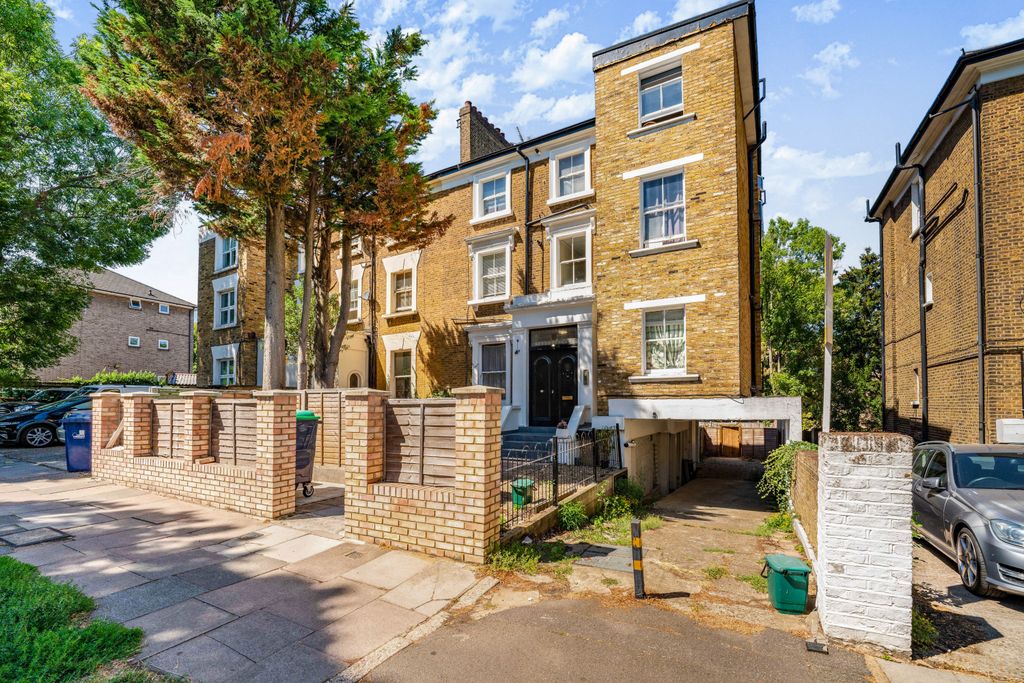 Property photo 1 of 10 1-4Fa4B8F3-741c-Ed11