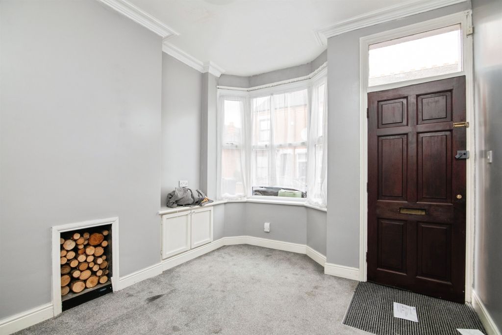 Property photo 3 of 34