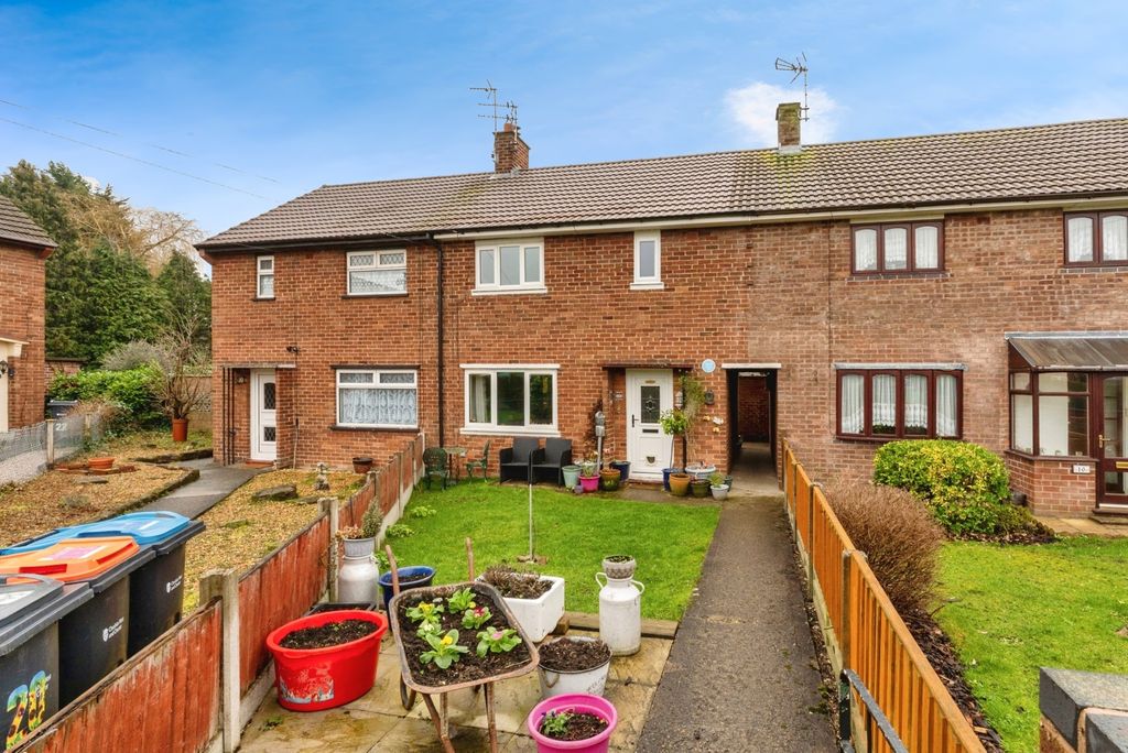 Property photo 2 of 17 Front