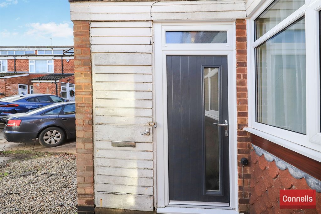 Property photo 2 of 13